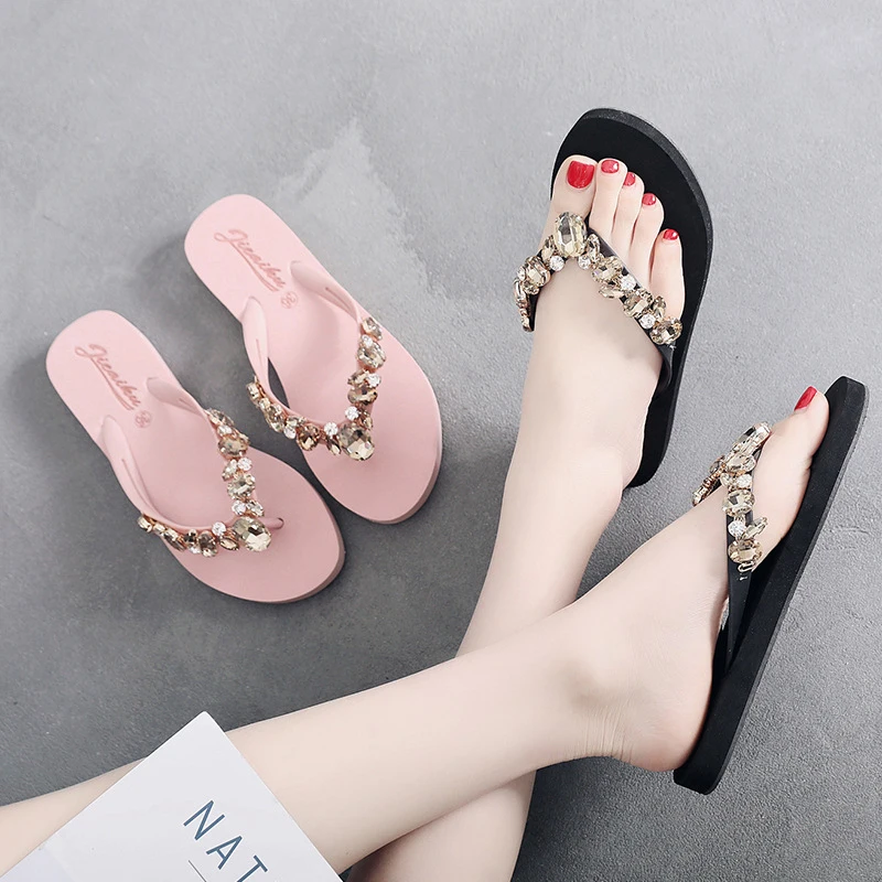 

Beach Flip Flops Women Sandals Summer Cloud Slipper Slides House Home Platform Bathroom Flat Shoes Female Diamond Rhinestone