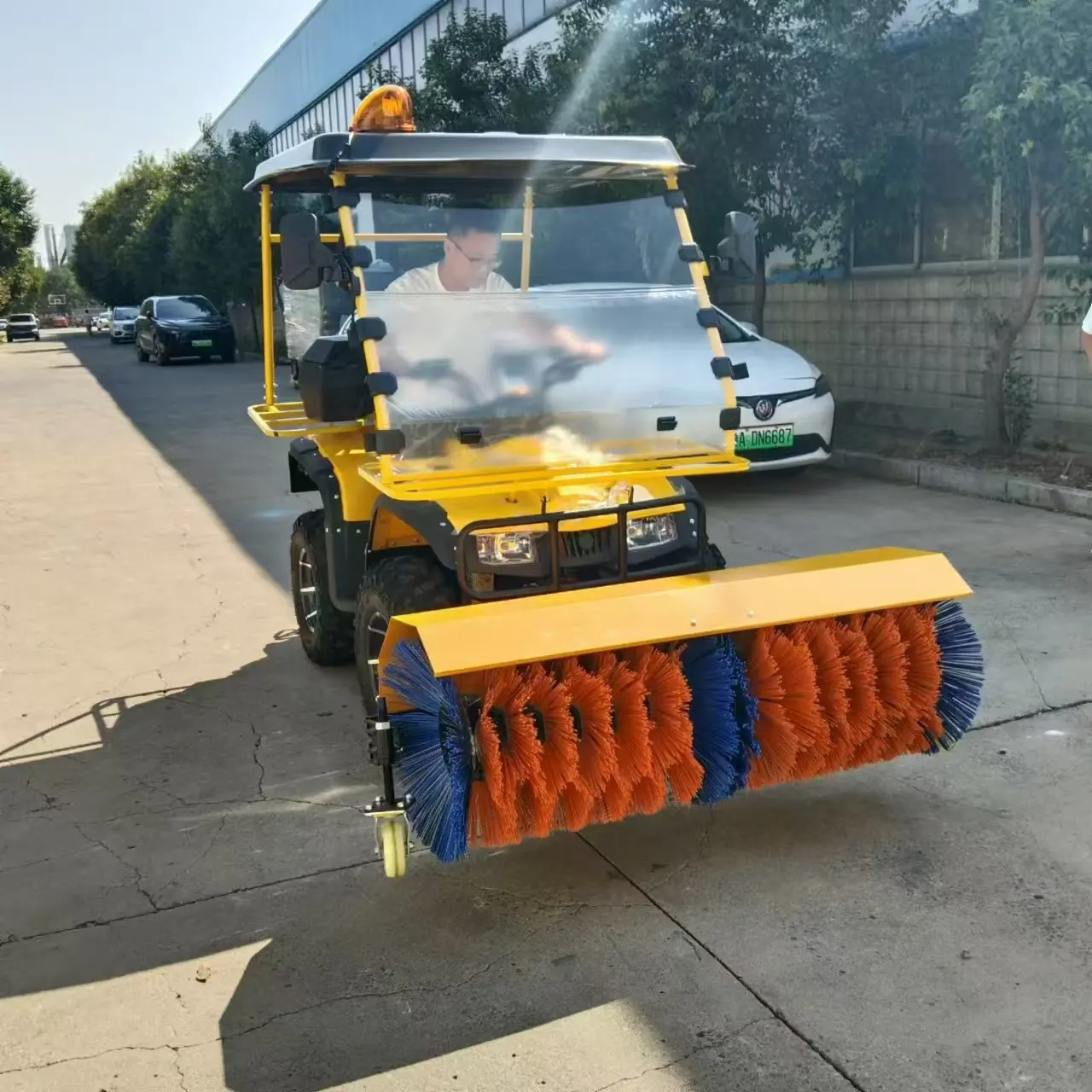 25 Horsepower Ride-on Snowplow Manufacturer, Dual Power High-Horsepower Sweeper for Community Properties, Ready Stock