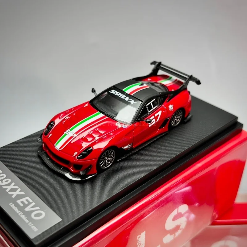 2025 Ls موديل جديد 1:64 فيراري 599xx إيفو # 56 # 512 # 11 # 68 # 5 سبيكة سيارة مصغرة دييكاست 599xx نموذج سيارة مجموعة هدية الصبي
