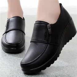 New Spring Women's Shoes Fashion Casual Women Leather Wedge Shoes Ladies Slip On Comfortable Black Work Shoes Flats
