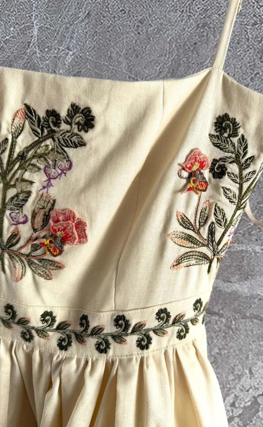 새롭고 우아하며 세련되고 정교한 허리 조임 플로럴 드레스 A라인 여성 드레스