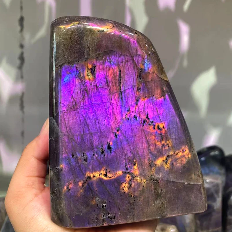 

Hot Sale Natural Hand Polished Crystal Quartz Stone Crafts Stronger Flash Purple Labradorite Freeform for Decoration