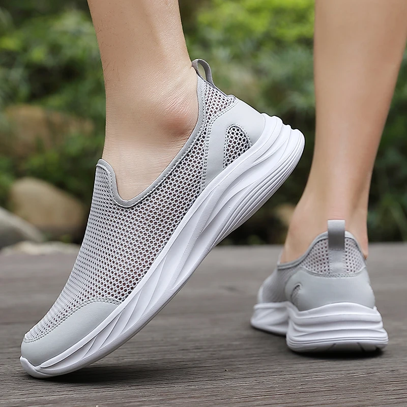 

Summer Slip-On Ultralight Casual Shoes Menmesh Breathable Loafers Sneakers Male Non-Slip Comfortable Fitness Shoe Big Size 39-46