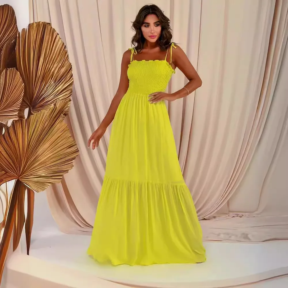 2025 nuova tendenza sottile estate delle donne della Boemia cinghia di spaghetti smocked una linea flowy maxi vestito in giallo vestito da vacanza primaverile