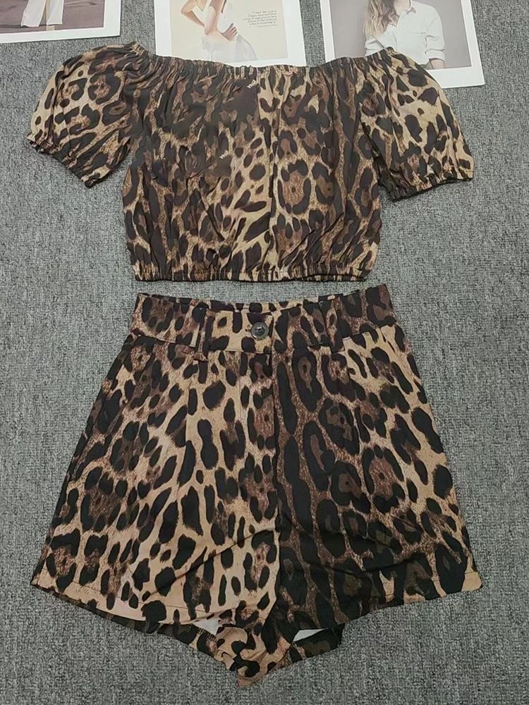 Retro verão feminino nova moda impressão terno de duas peças sexy palavra colarinho manga curta tubo superior + cintura alta shorts casuais.