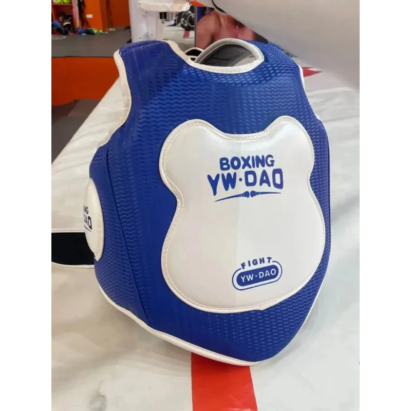 

Бокс нагрудник ММА кикбоксинг жилет протектор боевые искусства WTF двусторонний ребер щит тхэквондо мишень тренировочная форма