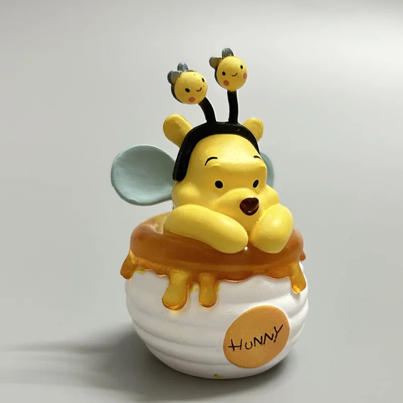 Disney Kawaii Winnie the Pooh Action Figure GK Modello Moda Trendy Cartoon Torta Party Decorazioni fai da te Compleanno per bambini Regalo di Natale