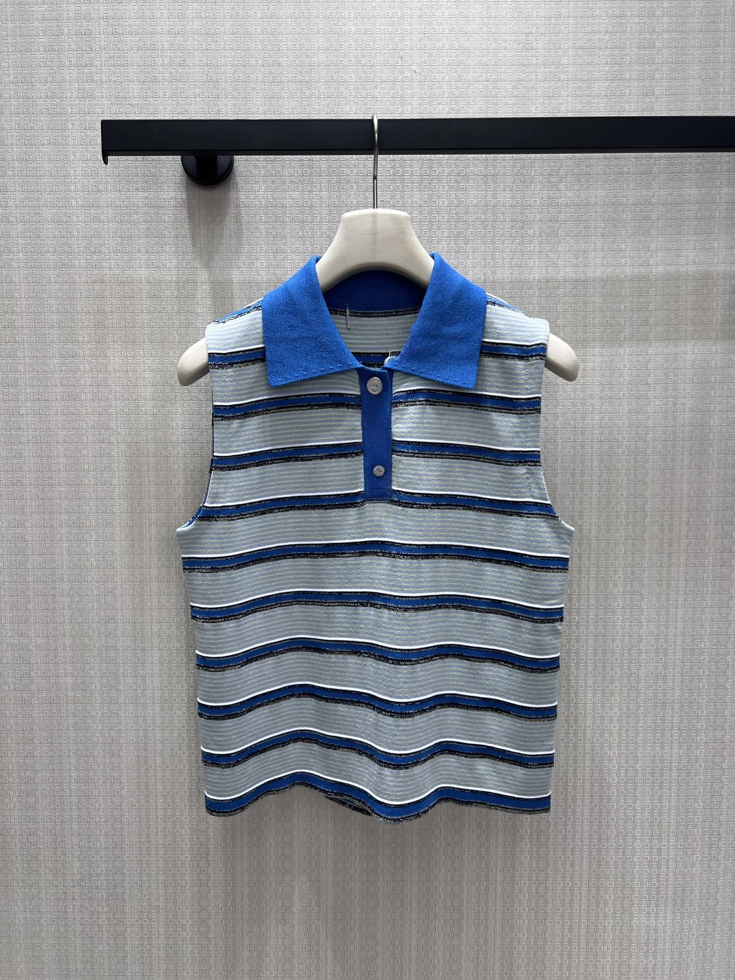 

Slimming Neck Sleeveless Knitted Top for Women Fashionable Versatile Summer T-Shirt Commute Style Short Length Knitwear