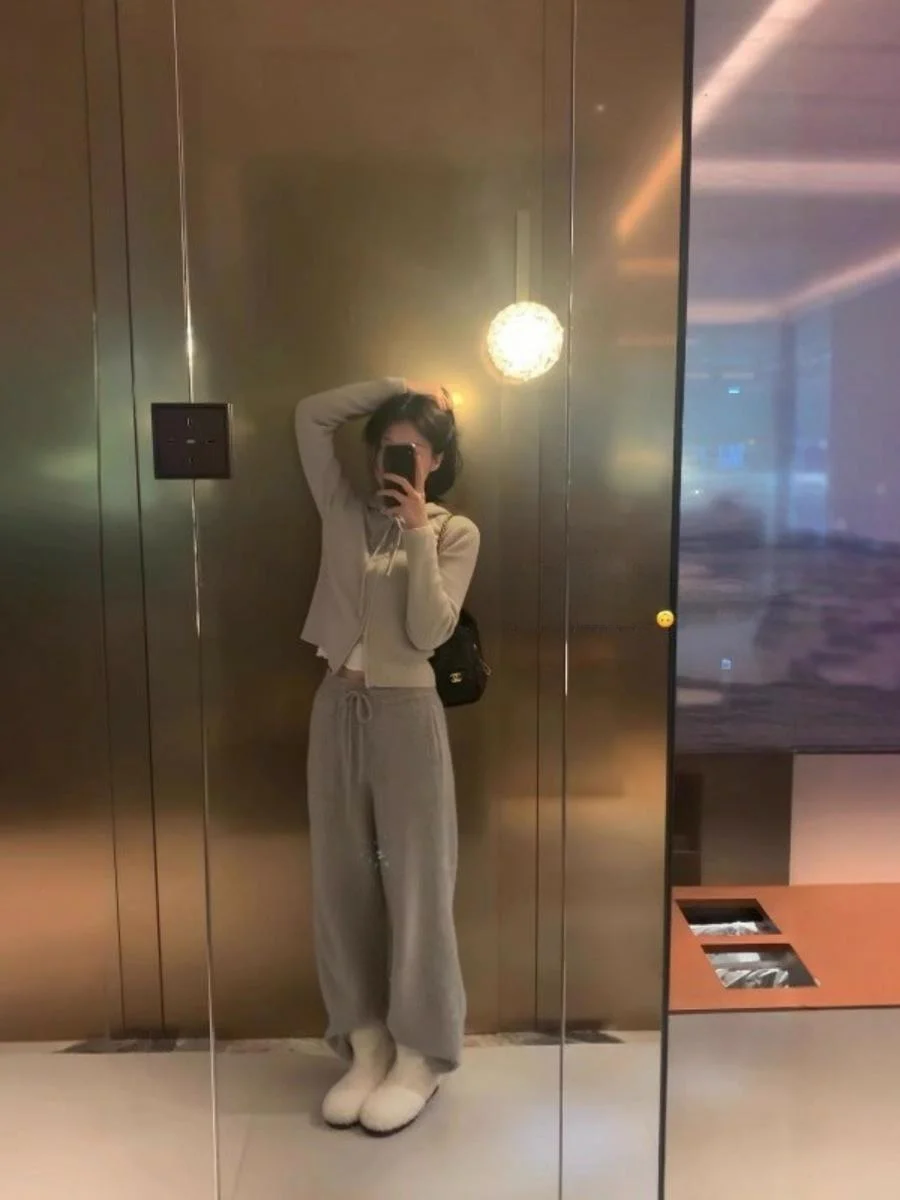 

Knitted Wide Leg Pants Women's Loose Casual Soft Pants Drapey Slimming Comfortable Leisure Trousers