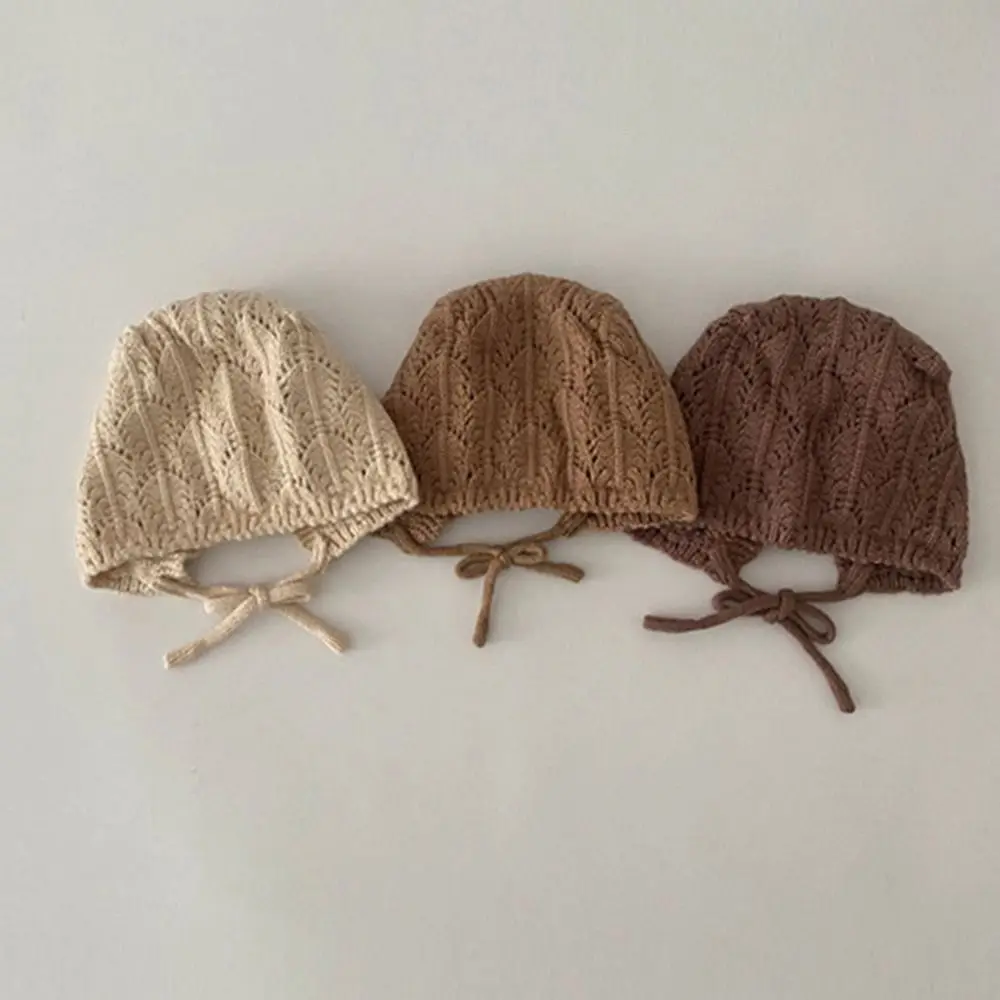 Cappelli lavorati a maglia per bambini con design floreale carino Cappello caldo fatto a mano all'uncinetto in cotone Cappelli genitore-figlio Autunno Inverno
