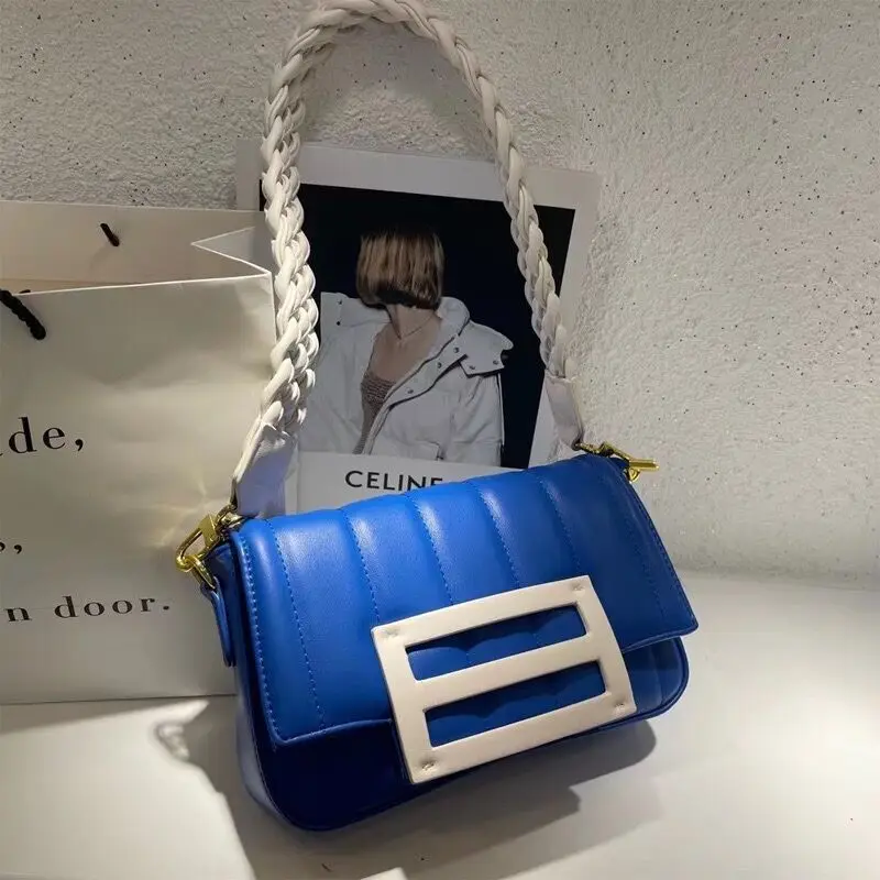 

2026 New Versatile Fashion Trendy Woven One Shoulder Package Strap Underarm Bag Women Texture Niche Light Luxury Messenger Bag