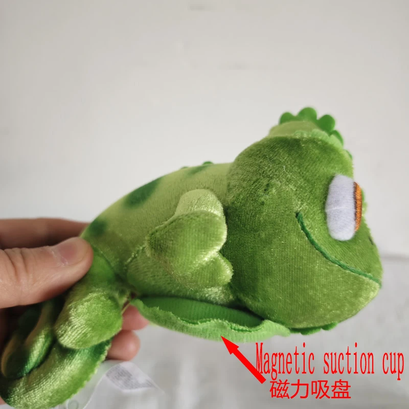 

Magnetic suction cup Cartoon Chameleon Plush Toys Soft Stuffed Animals Toy Pascal Rapunzel Shoulder Decor Fun Toy Girl Xmas Gift