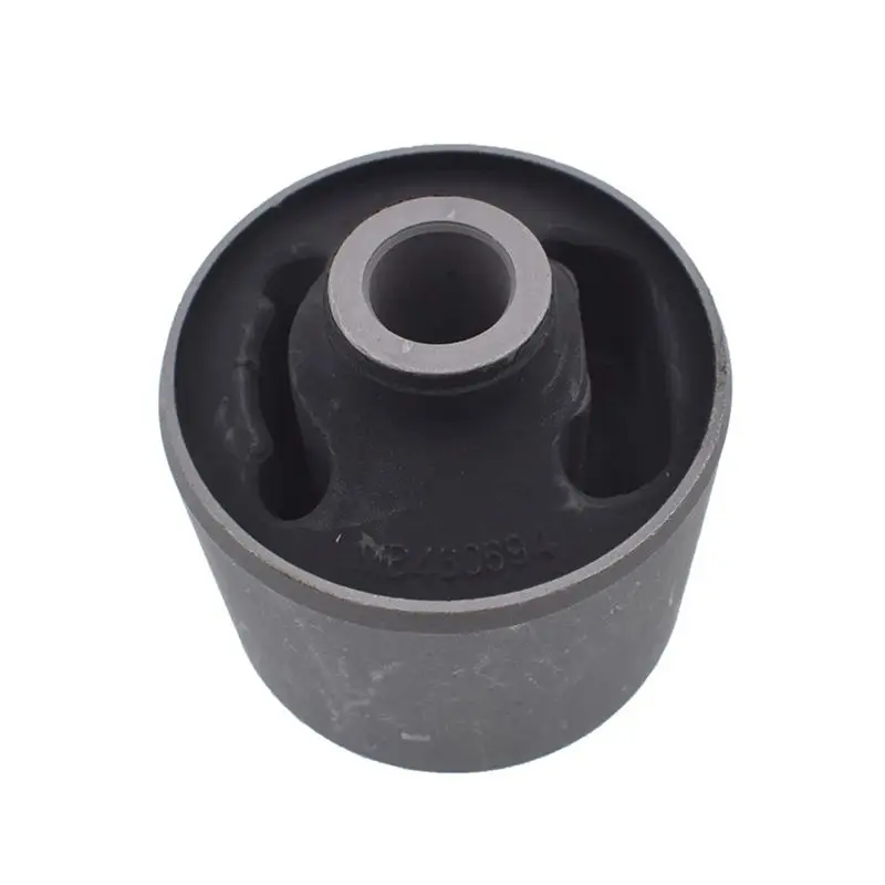 MB430694 Front Differential Mount Insulator For Pajero 2 MK2 V20 V30 V40 Nativa Montero Sport 1 L200 Triton-X67A