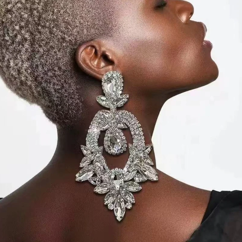 

1 Pair of Trendy Stylish Silver Dangle Earrings Shiny Crystal Design Match Daily Outfits Party Accessories Fashionable Stuff