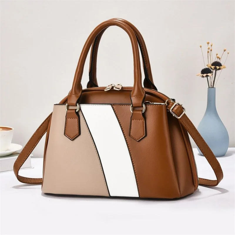 

Fashionable Women Crossbody Bag With Animal Print Pattern And Adjustable Strap For Style