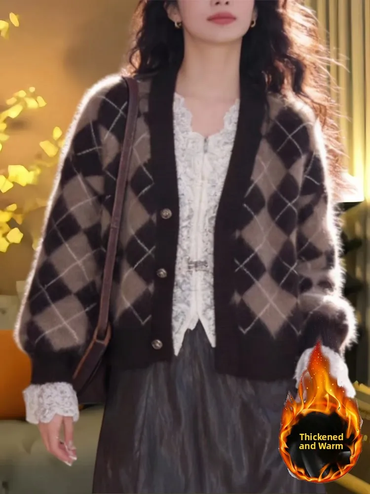 

Повседневный свободный вязаный свитер для женщин: модный, универсальный, стройнящий топ для зимнего сезона, мягкий, с длинными рукавами, V-образный вырез