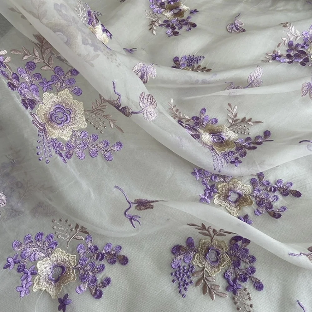 Lovely Popular Embroidery Flower Design High Quality Stiff Feeling Silk Organza Fabric for Women Custom Wedding Dresses