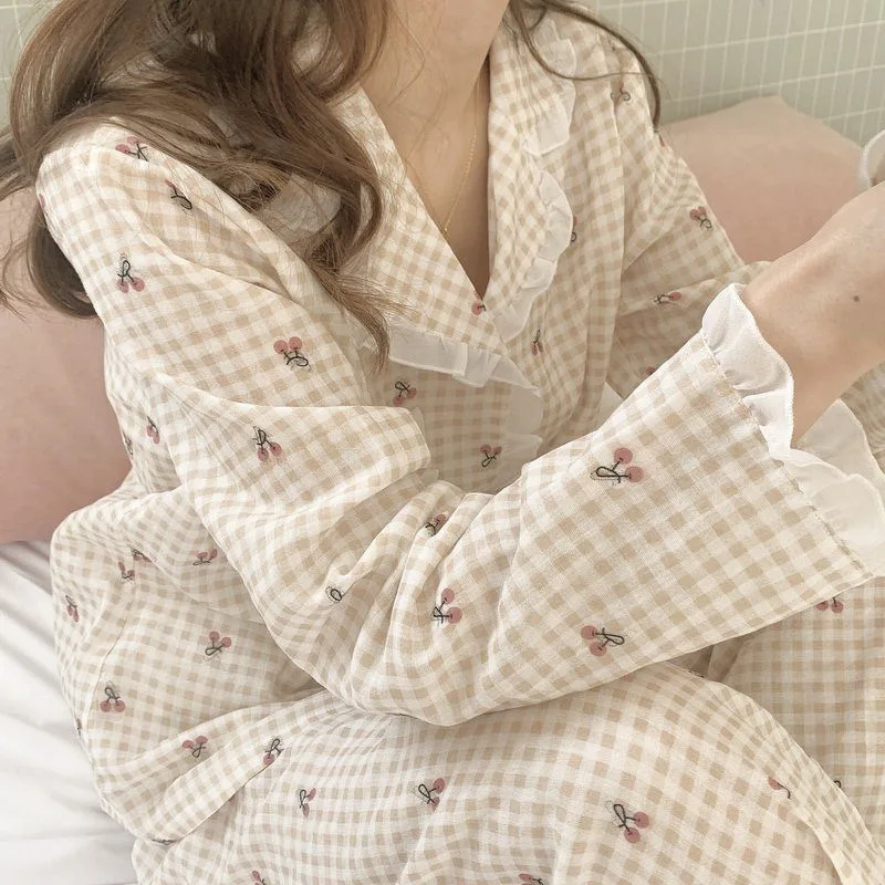 

Spring/Autumn Lace Nightdress Set for Young Ladies Schoolgirl Checkered Cherry Print Long-Sleeved Loose-Fit Loungewear Ensemble