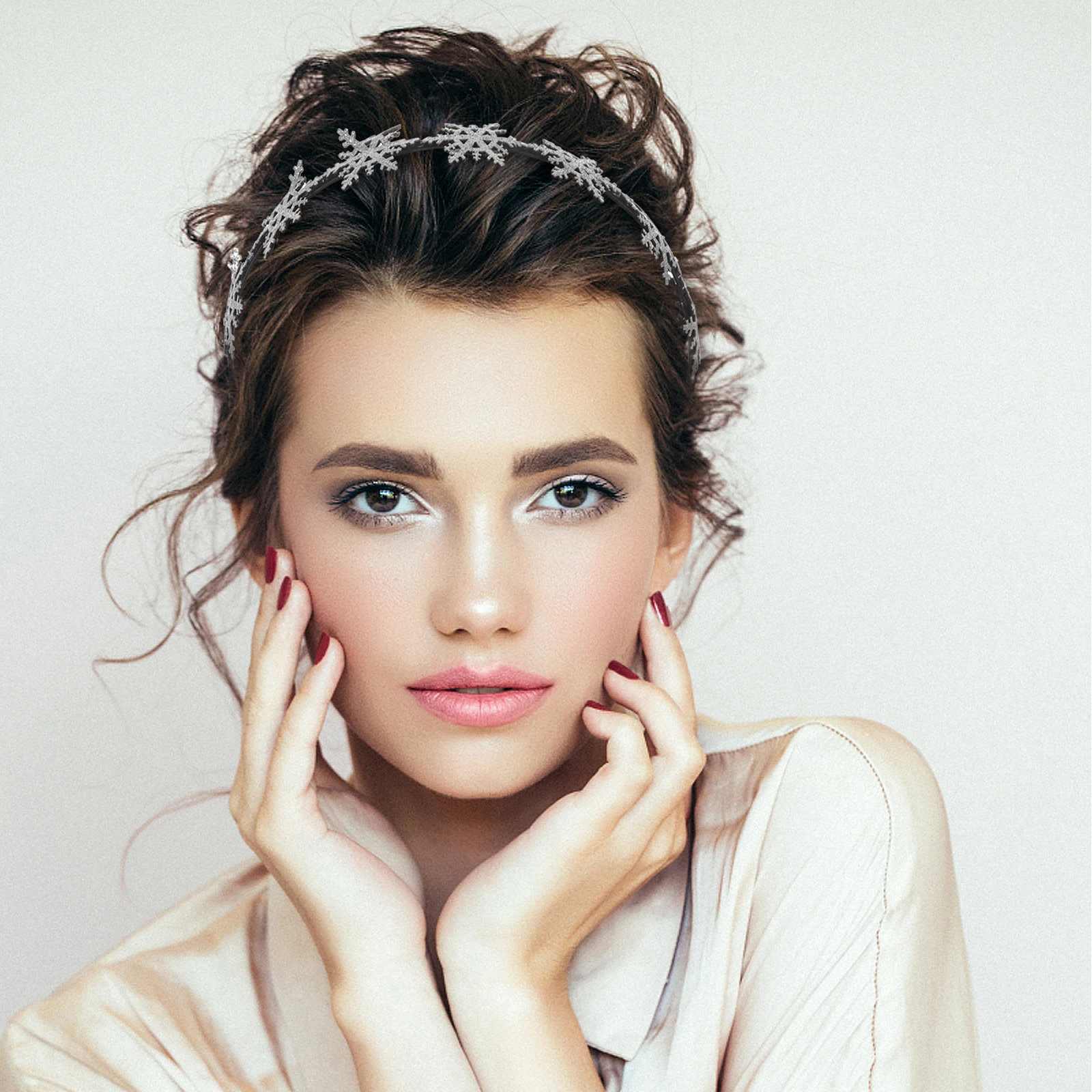 

1 Item Festive Snowflake Hair Hoop Sparkling Christmas Hair Band for Party Silver Holiday Headdress Accessory