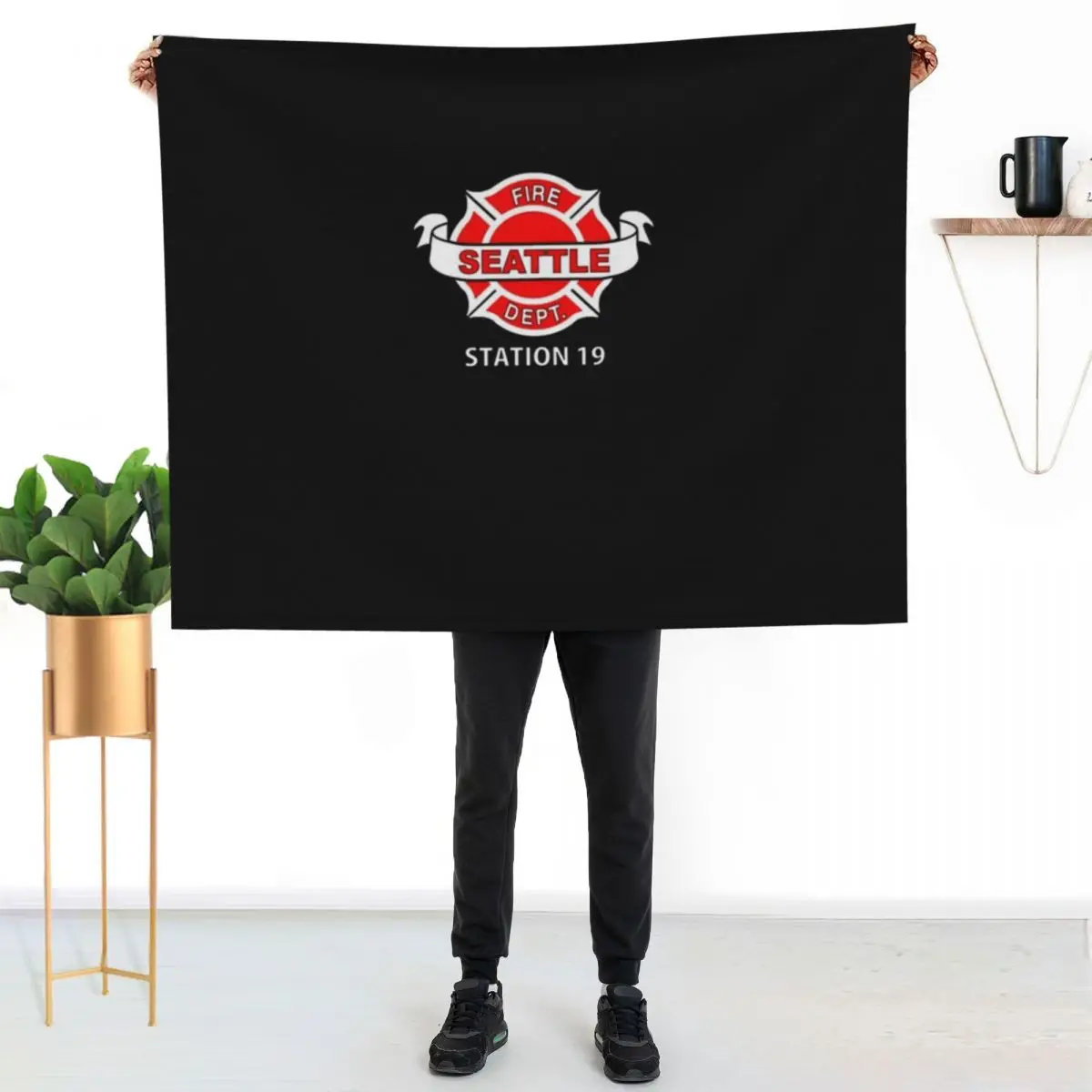 Station 19 Work Logo Classic Classic T-Shirt Throw Blanket Plush Soft Bed linens Nap Bed Fashionable Blankets