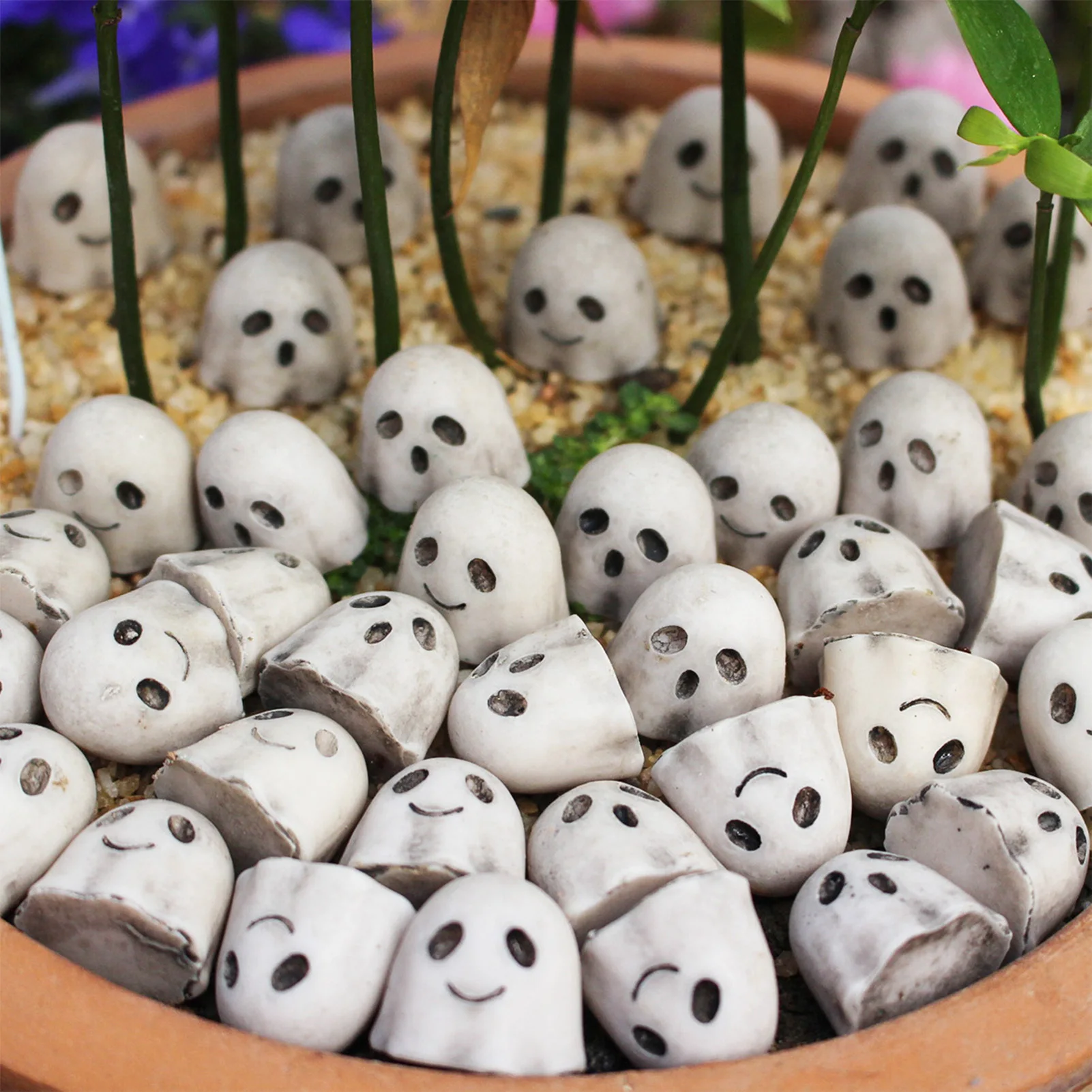 

20pcs Mini Ghost Ornament Halloween Decoration Resin Micro Landscape Handmade DIY Accessories 2025 Halloween Party Decorations
