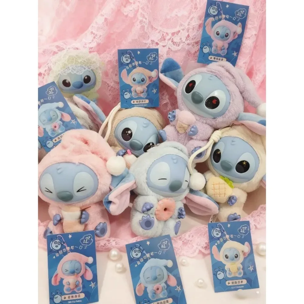 Lindo Llavero de Peluche de Stitch en Caja Sorpresa, Muñeco de Peluche Kawaii de Lilo & Stitch en Caja Misteriosa, Colgante para Bolso, Juguete Coleccionable para Niños y Fans