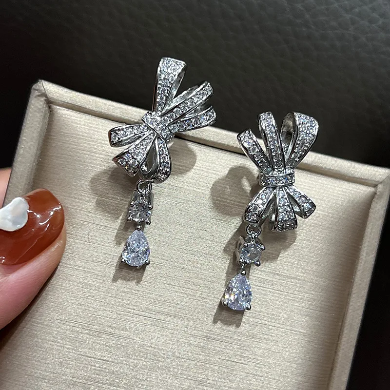 

Серьги-капли с муассанитом грушевидной огранки для женщин, из цельного серебра 925 пробы, с милым бантом, свадебные украшения