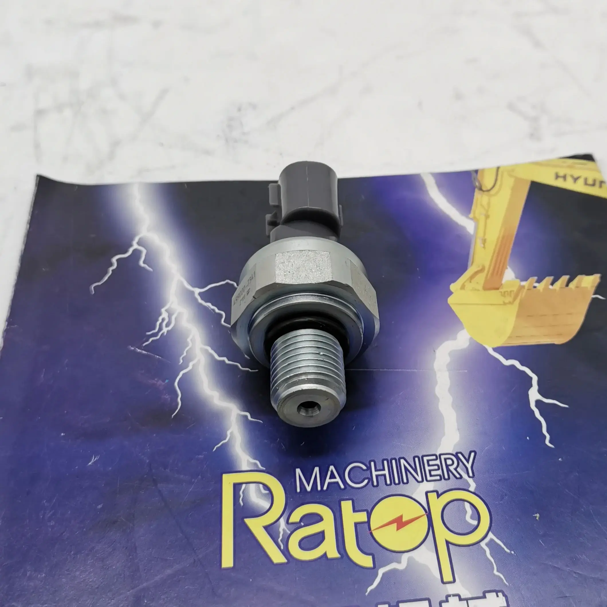 4HK1 6HK1 Oil Pressure Sensor 8-98027456-0 8980274560 Pressure Switch 8976004340 8-97600434-0 for ZX200-3 ZX240-3 ZX330-3