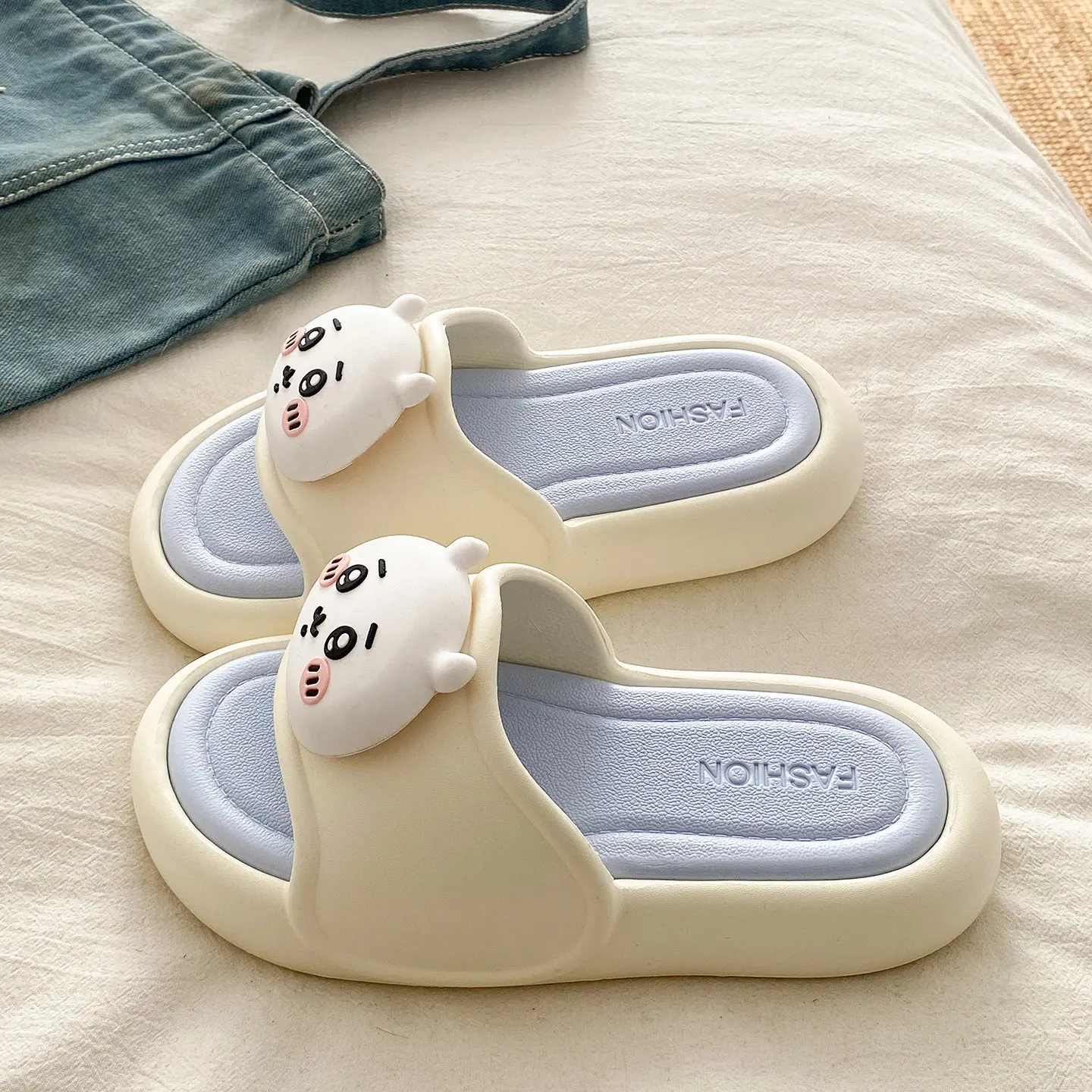 Chiikawa Slippers Anti-Slip Wear Outside Slippers Female New Student Home Cute Leisure Sandals Girl Kawaii Cartoon view 5