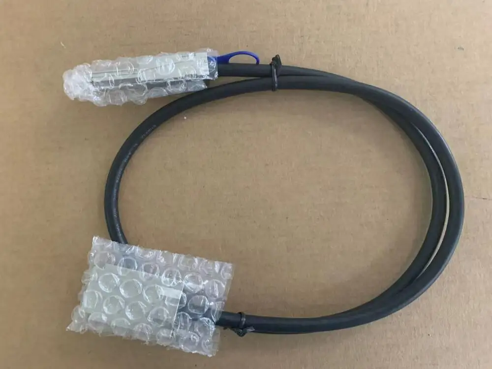 

Brand new SFF-8088 to SFF-8470 cable, Mini SAS 26 to infiniband cable 1.0M