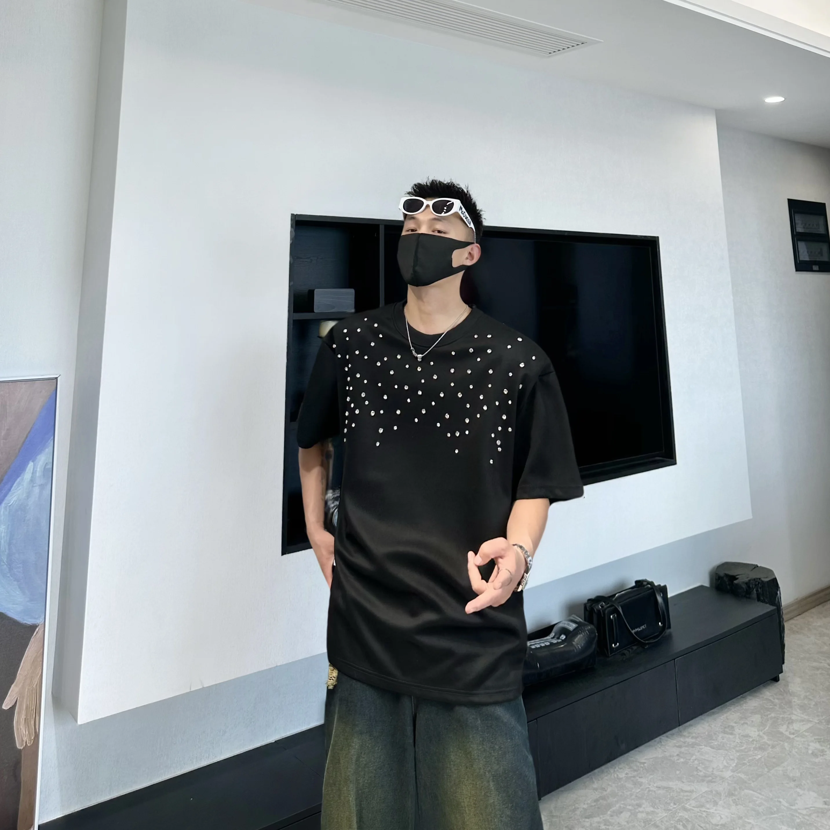 2025 Summer New Fashion Trend Heavy Embellished Diamond Short Sleeve Round Neck T-Shirt Loose Casual Half Sleeve Top for Men