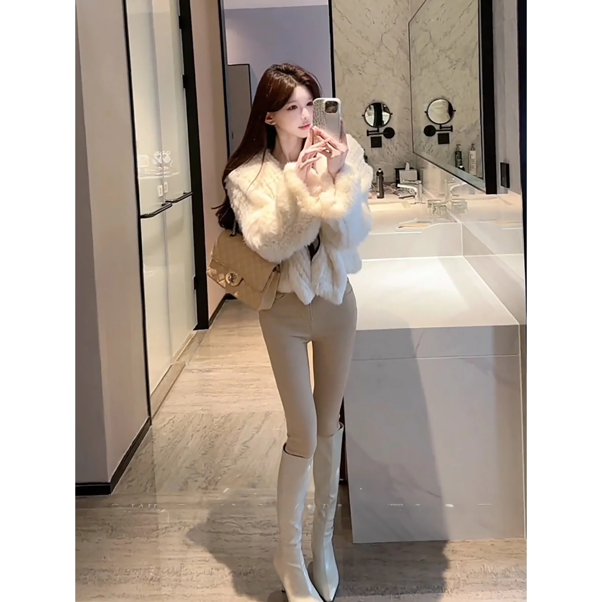 

Khaki Color Slim Fit High Waist Denim Jeans Women's Elastic Stretchy Butt Lifting Slimming Nine Point Small Foot Pants