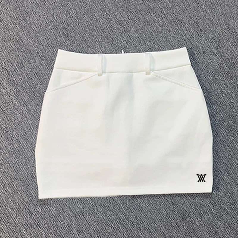 

Sporty Chic Women's Skirt, Lightweight & Breathable for Golf & Leisure