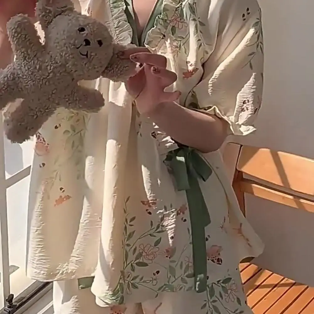 New Chinese Style Lace Up Pajama Suit Flower V-Neck Shorts Sleeve Nightwear Reffle Women Homewear Two Pieces Sleepwear Sets Home