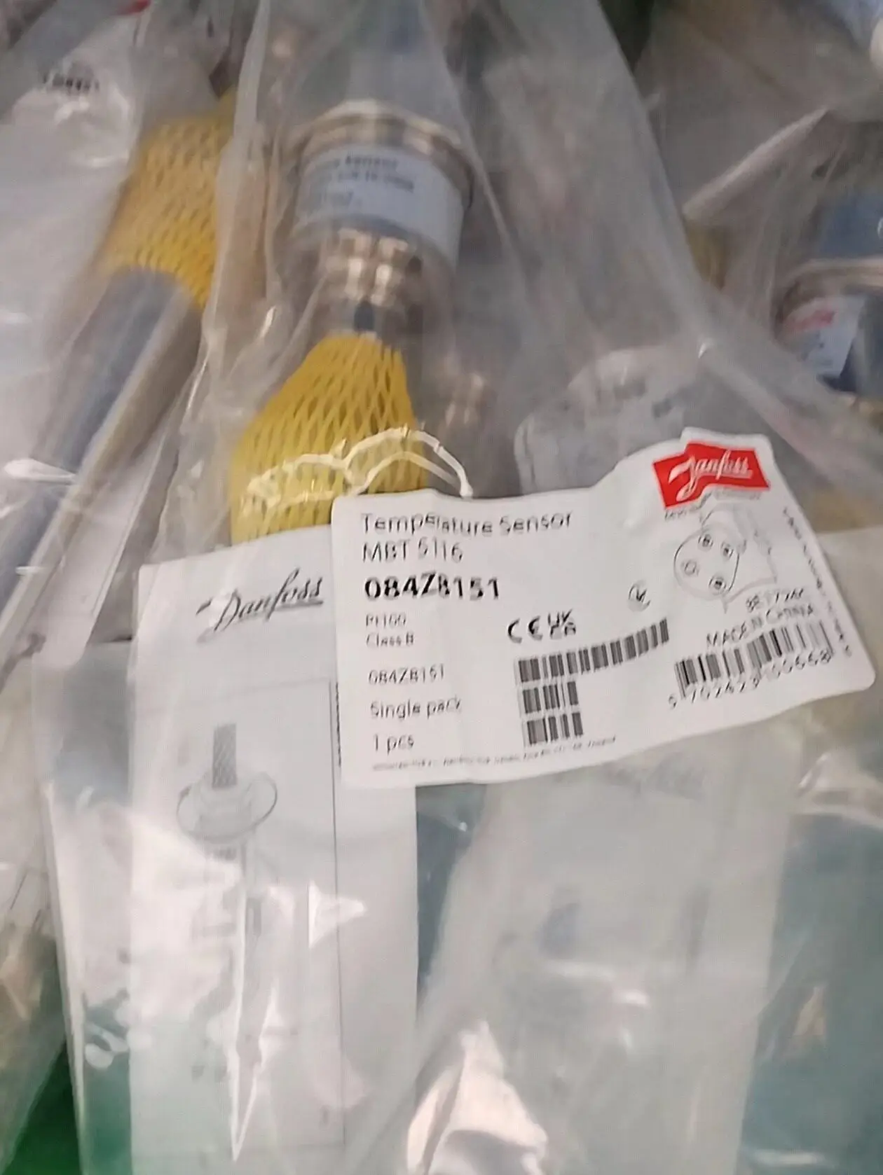 Model 084Z8151 New Danfoss Temperature Sensor MBin stock