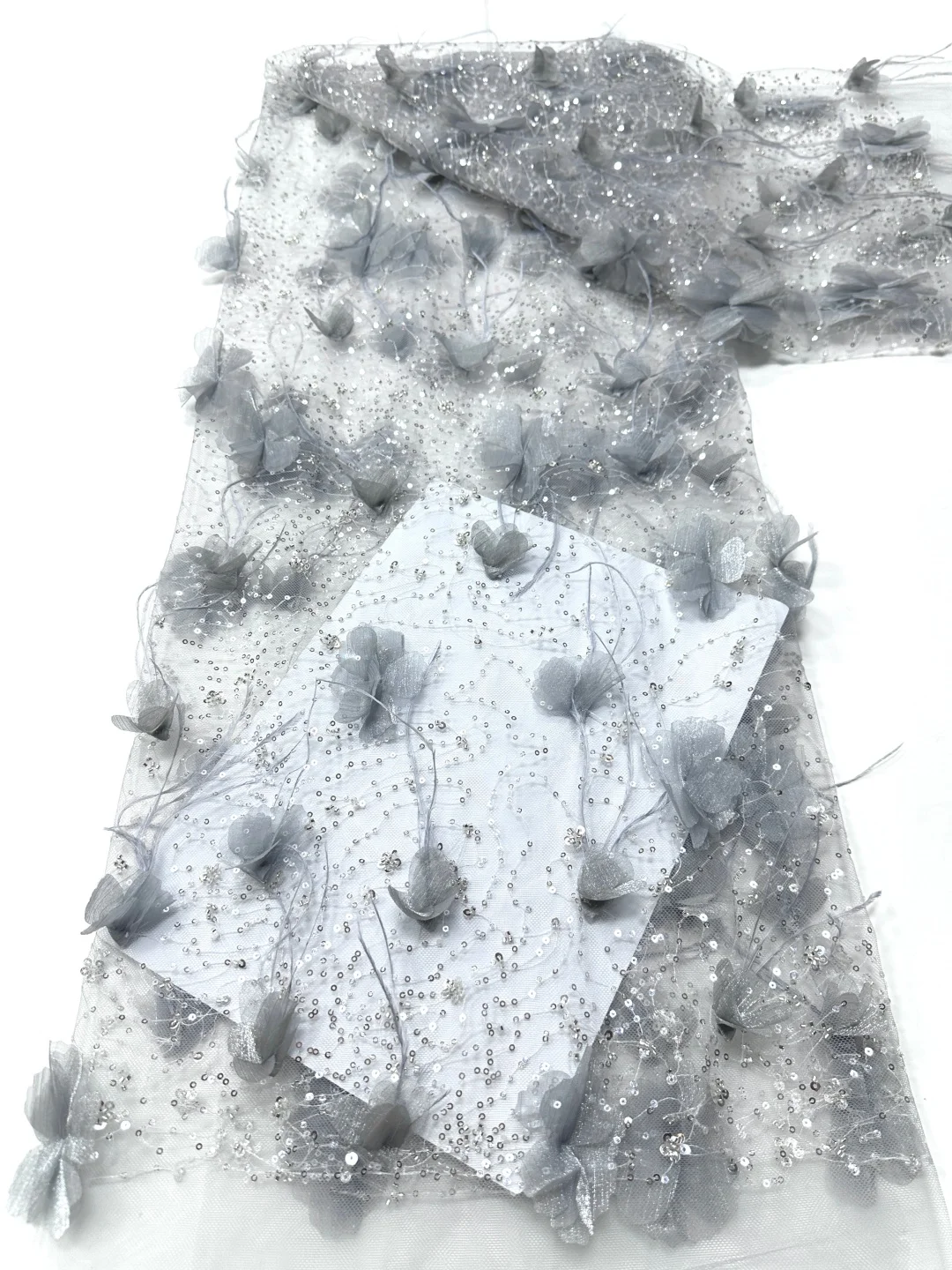 

2026 Latest African 3D Flower Lace Fabric Embroidery French Mesh Lace Fabric With Sequins Groom Nigerian Tulle Lace For Party