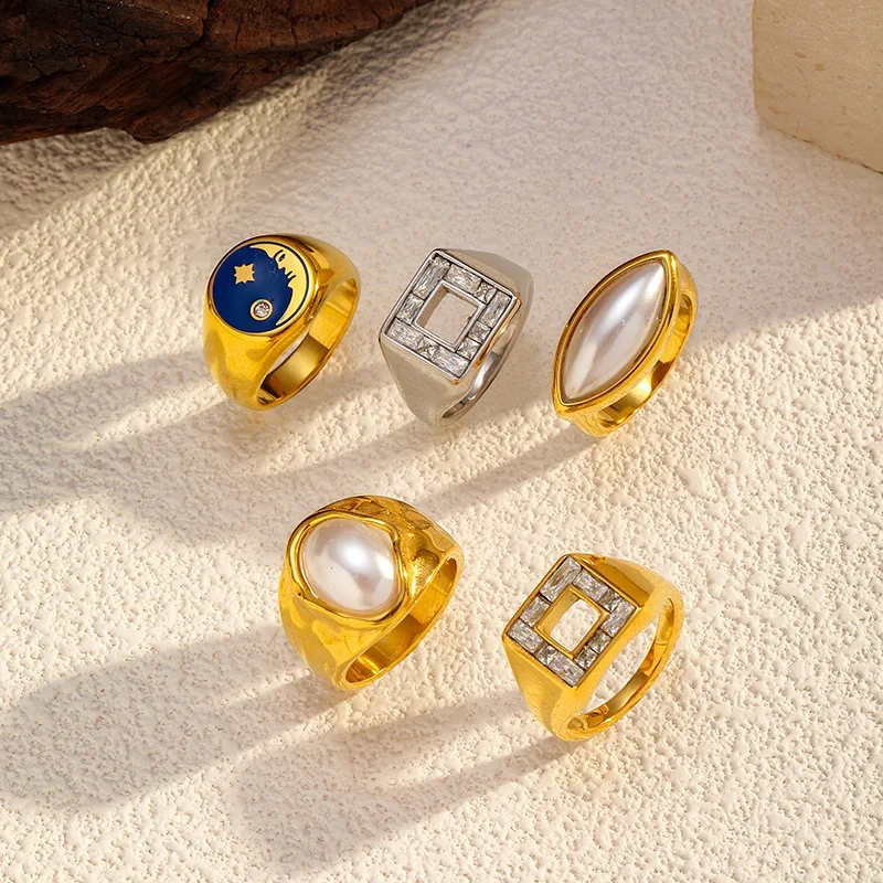 Light Luxury Vintage Ring - Large Pearl Inlaid Wide-Face Geometric Minimalist Statement Smooth Band for Women