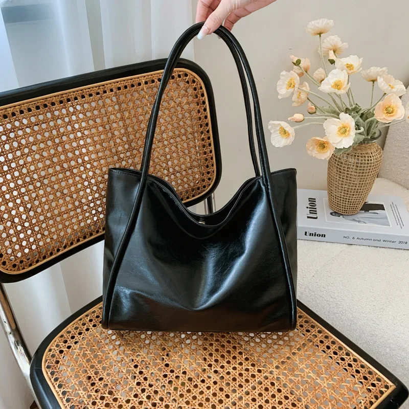 

Tote bag large-capacity bag women's handbag niche design versatile single shoulder casual armpit bag