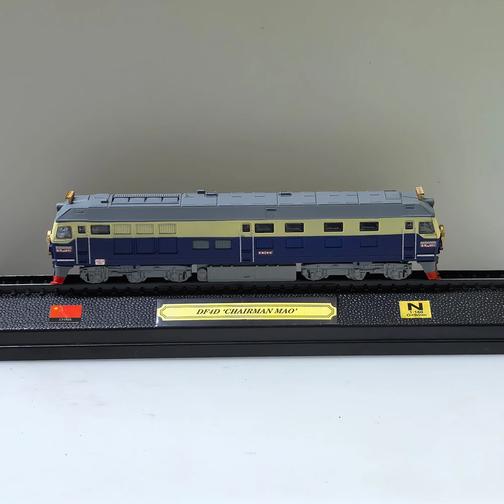 N-Type 1/160 DF4D รถไฟรุ่นดีเซลหัวรถจักรพร้อมกล่องอะคริลิคที่สวยงามเครื่องประดับเดสก์ท็อปแบบคงที่รุ่นของเล่นเด็กของขวัญ