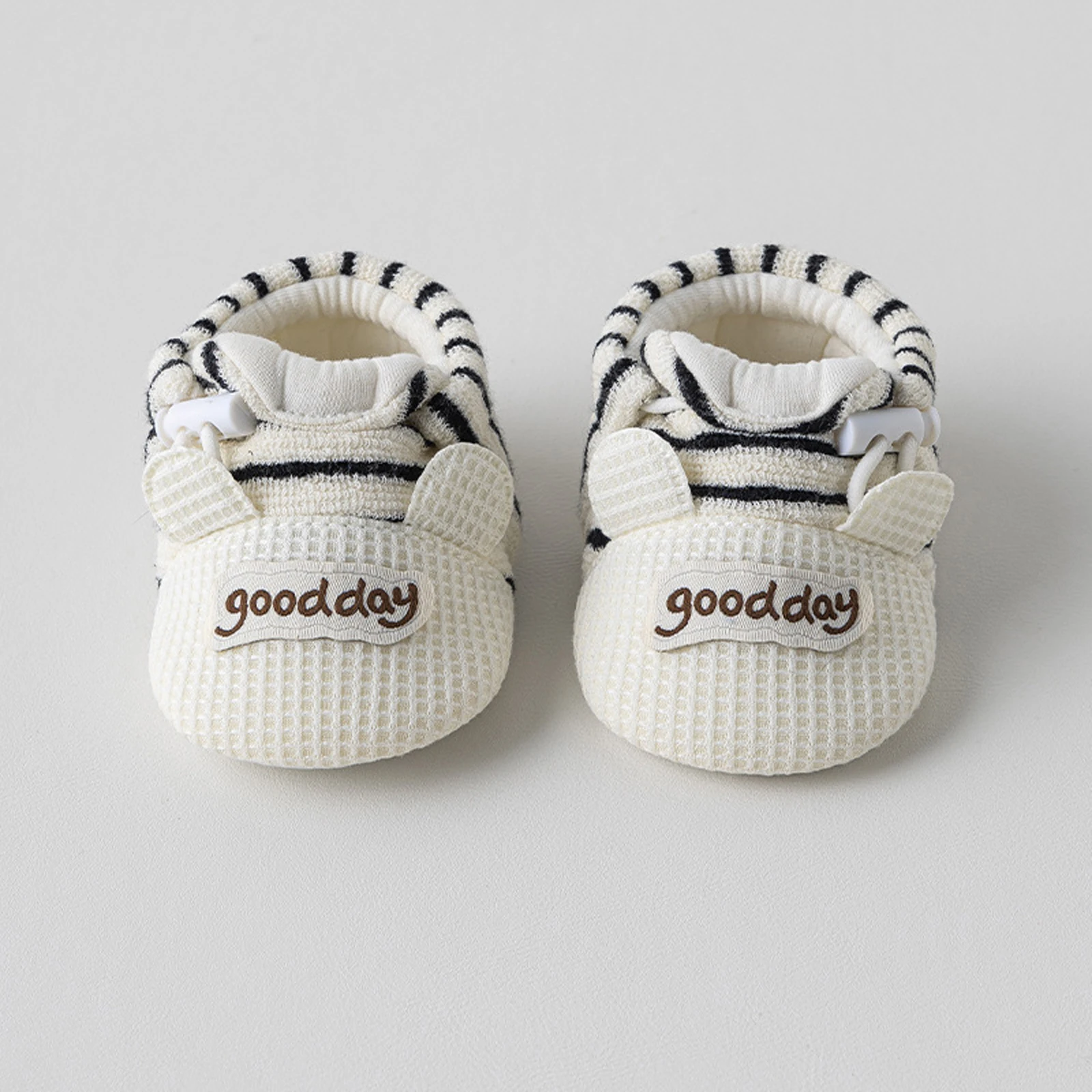 

Newborn Baby First Walkers Shoes Cute Fashionable Infant Comfortable Non Slip Socks Shoes with Gripper