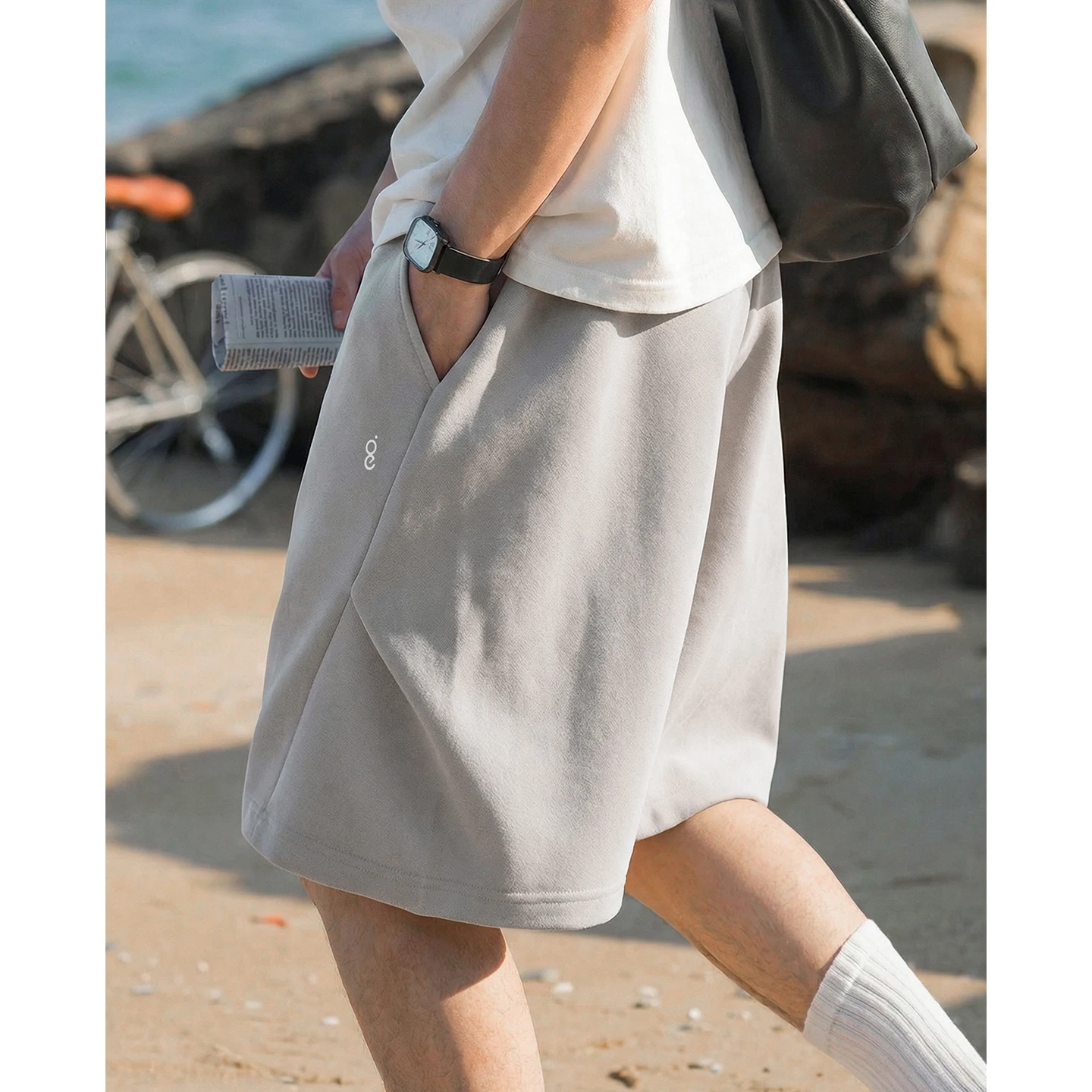 

summer brand geometric segmentation design Pleated men's loose sports shorts elastic waist drawstring knee length casual pants