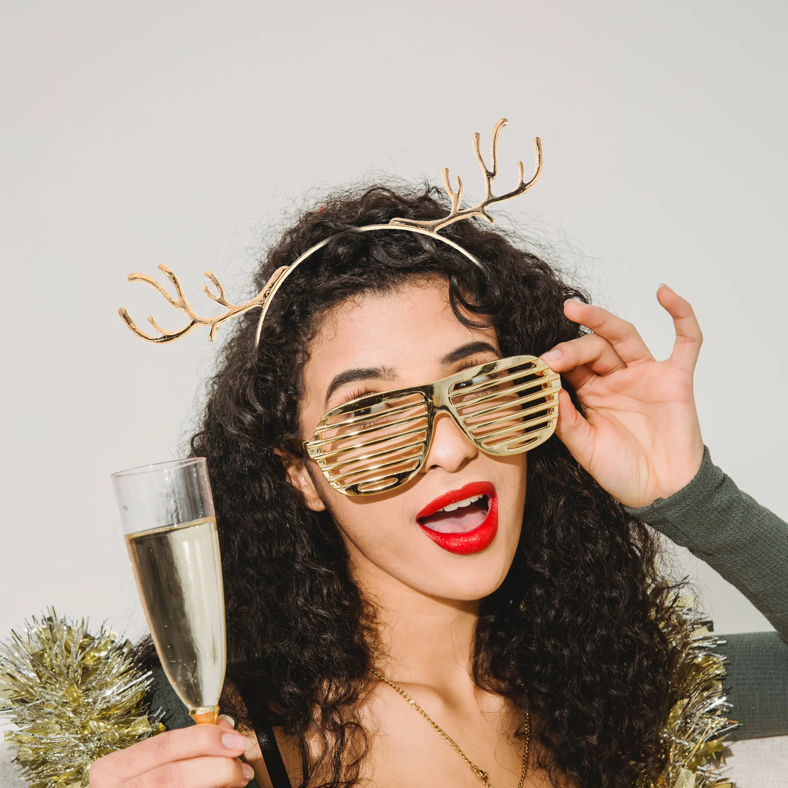 

3Pcs Antler Hair Hoop Christmas-Themed Glittery Crown with Deer Antlers Holiday Party Accessory for Women Kids Celebrations