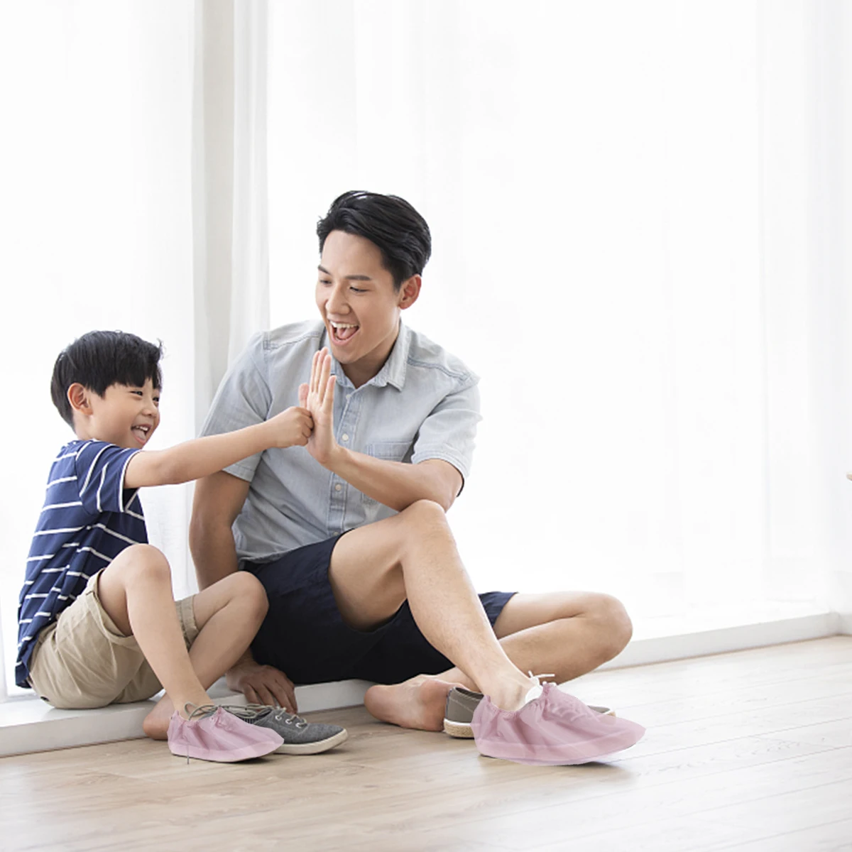 

100Pcs Thick Nonwoven Fabric Shoes Cover Disposable Elastic Band Nonslip Shoe Protector Portable Travel Shoes Cover