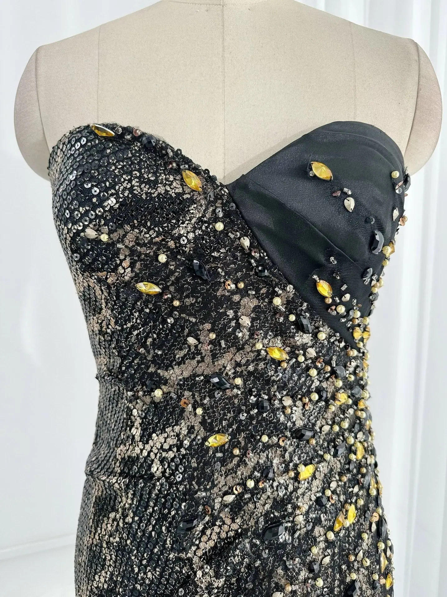 Black Sexy Tube Top Shoulder Beauty Back Sequins Small Tail Slim Night Dress M1938