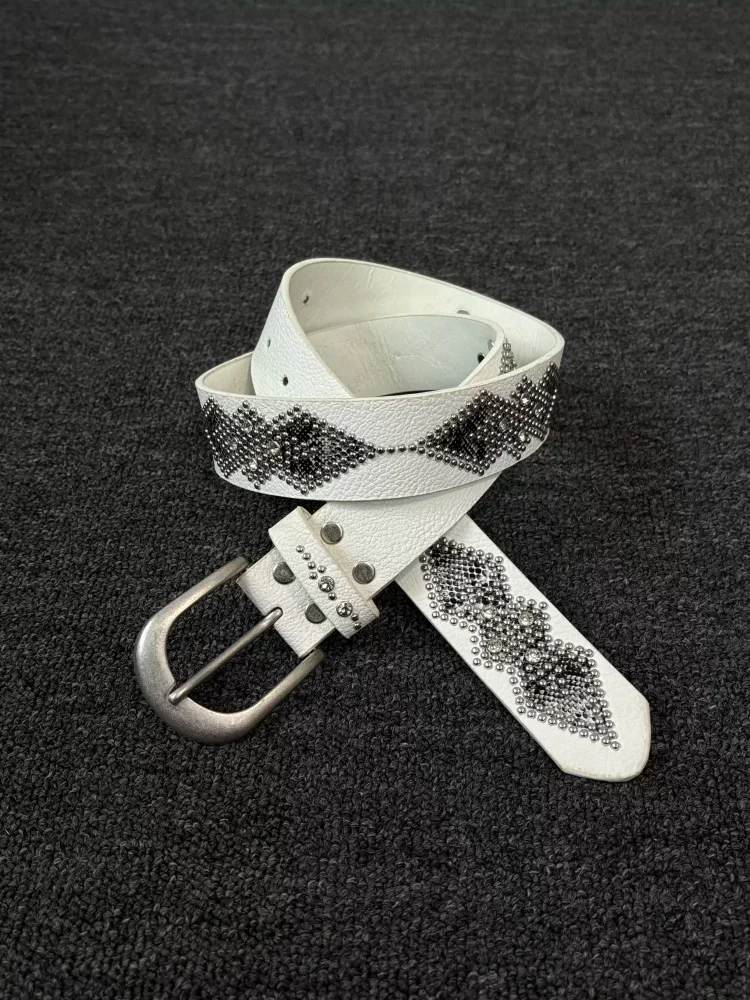 

Ретро-ремень из металла с заклепками, в стиле панк, из высококачественной искусственной кожи, белый, модный, для мужчин и женщин, аксессуар для одежды.