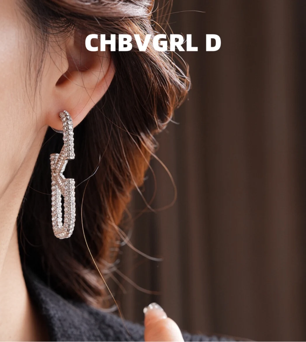 

[Fashion] Silver Needle Earrings, European and American Extravagant Earrings, Fashion Commuting, High-end Luxury Earrings