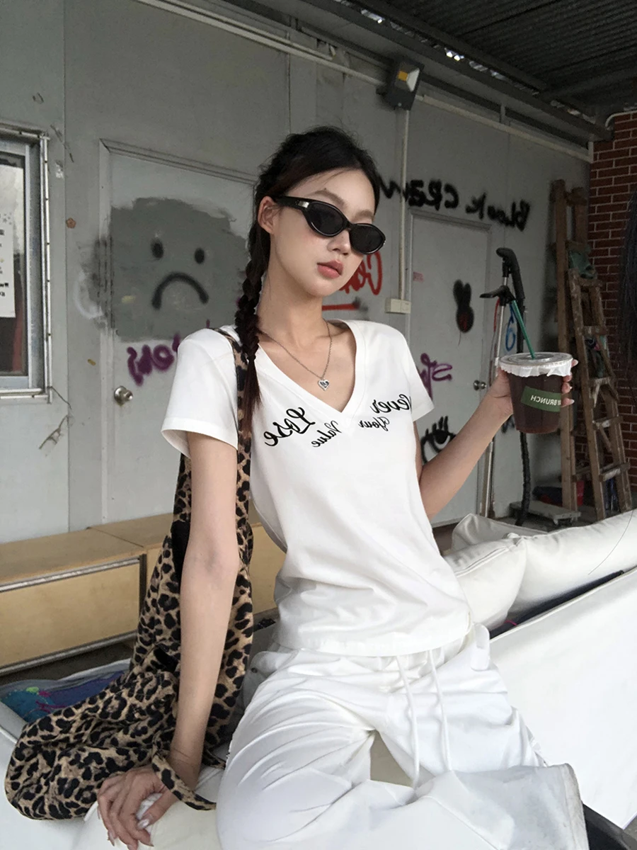 Rouge Celebri ort Sve T-irt femme nouveau 2025 été oulder v-ne blanc haut de gamme Unique haut coton Polyester mélange