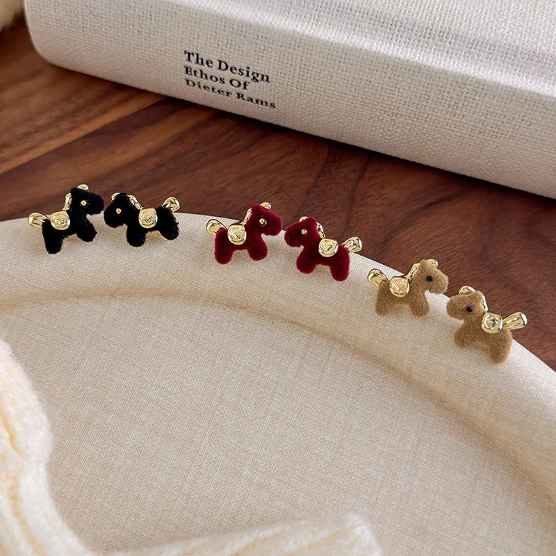 Minar 2025 Autumn Winter New Red Coffee Black Color Plush Velvet Cartoon Horse Coin Stud Earrings for Women Mujer Birthday Gifts