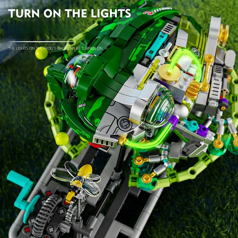 898 قطعة MOC مجموعة بناء الضفدع الميكانيكية الحشرات الحيوانات اللبنات نموذج مع حامل عرض وأضواء هدية للطفل والمراهقين