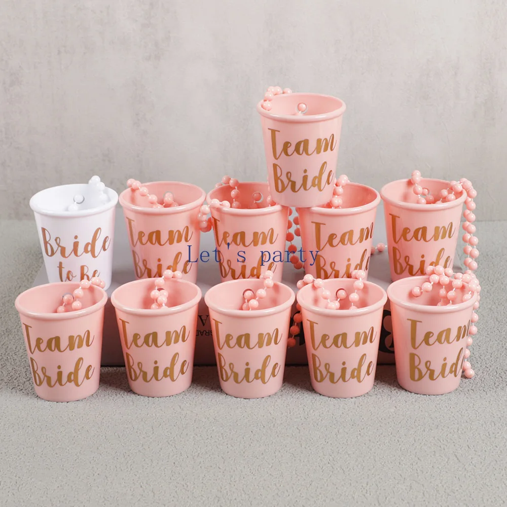 11Pcs Team Bride Drinking Cups Groom To Be Plastic Shot Glasses for Bridal Shower Party Gift Bride To Be Wedding Hen Party Decor